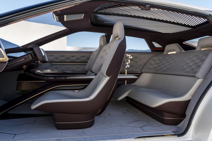 Интерьер Infiniti QX Inspiration 2019 года  (фото 107 из 159)